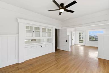 Main picture of 1509 Bellevue Ave