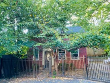 Main picture of 2329 Park Ave