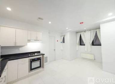 Main picture of 78 Herkimer St