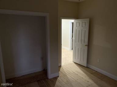 Main picture of 3417 Washington St