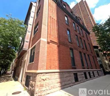 Main picture of 5140 N Clark St