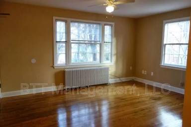 Main picture of 816 Greenwood Cir