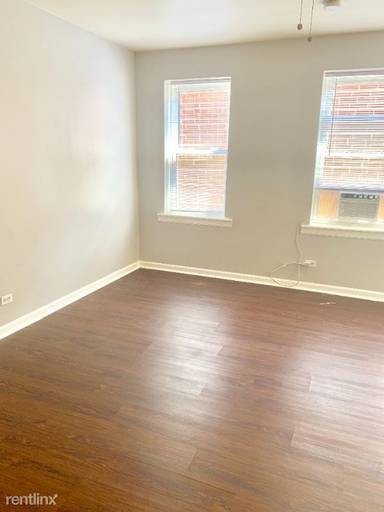 Main picture of 4241 N Kenmore Ave