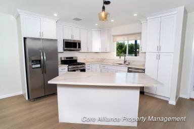 Main picture of 10800 Balboa Blvd
