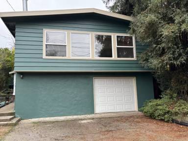 Main picture of 326 Jesse St