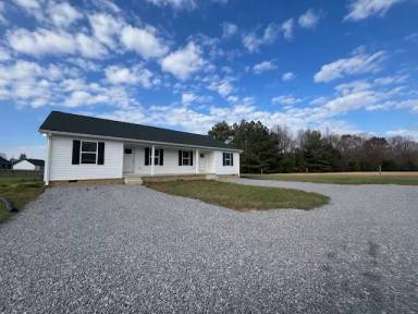 Main picture of 16 Cartertown Rd