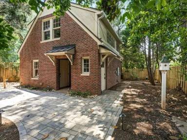 Main picture of 1105 Ordermore Ave