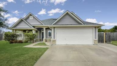 Main picture of 2701 Lynnwood Ct