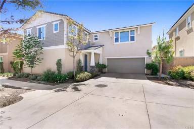 Main picture of 3218 E Olympic Dr