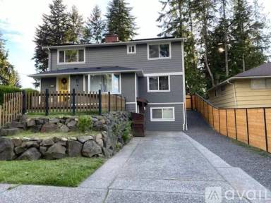 Main picture of 14303 Sunnyside Ave N