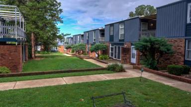 Main picture of 508 South Mattis Avenue - 2