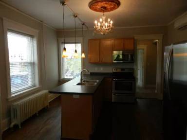 Main picture of 814 E 2nd Street