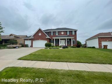 Main picture of 13706 S 22nd Cir