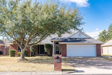 Main picture of 2713 Pueblo Dr