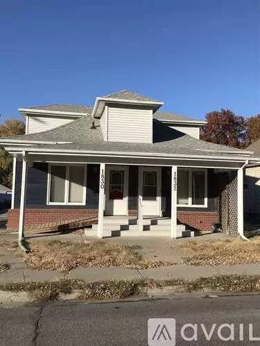 Main picture of 1832 South St