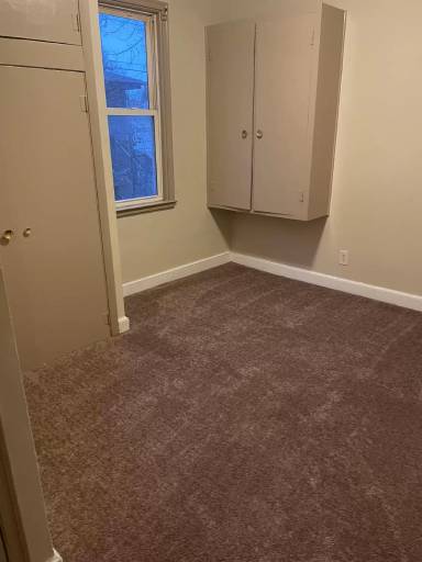 Main picture of 904 S 3rd Ave
