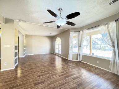 Main picture of 6139 Cottontail Rd NE