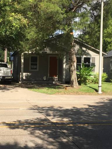 Main picture of 409 Moss St