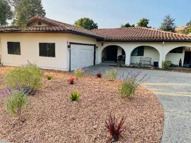 Main picture of 2805 Fountain Oaks Dr