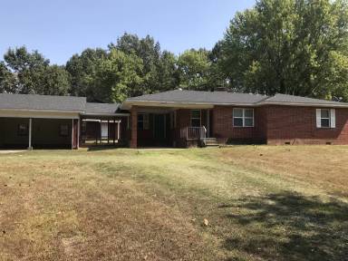 Main picture of 4001 S Pocola Blvd