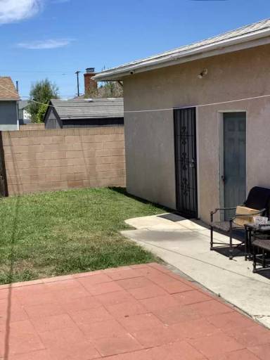 Main picture of 16431 Illinois Ct