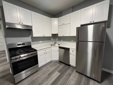 Main picture of 948 N Damen Ave