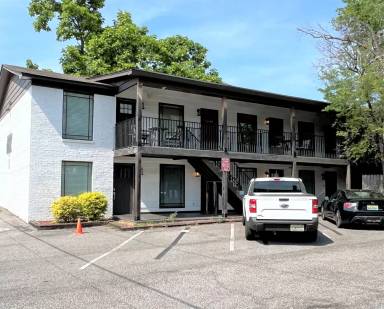 Main picture of 907 15th Ave