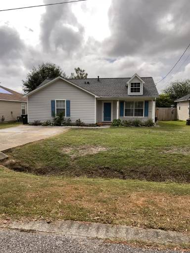 Main picture of 165 Valdosta Ave