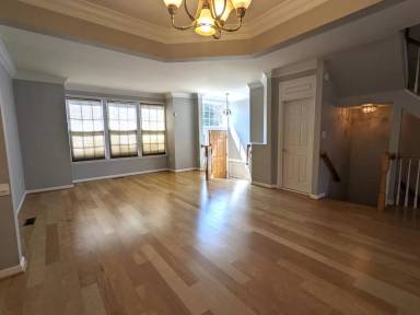 Main picture of 13996 Khalid Ln