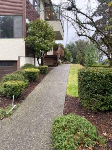 Main picture of 11222 Corliss Ave N