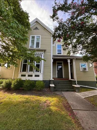 Main picture of 1516 Highland Ave