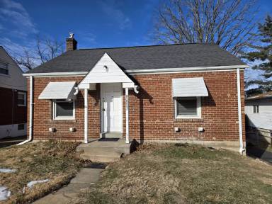 Main picture of 8657 North Ave