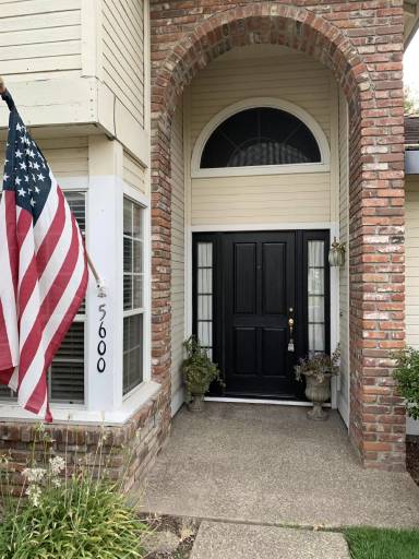 Main picture of 5600 Montclair Cir