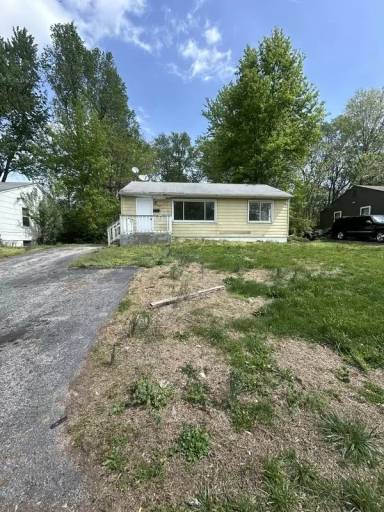 Main picture of 9145 Loganberry Ln