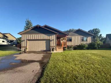 Main picture of 223 Kara Dr