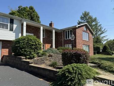 Main picture of 274 Swihart Rd