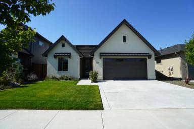 Main picture of 537 S Steephead Ln