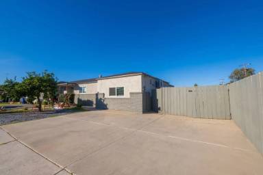 Main picture of 7160 Pearson St