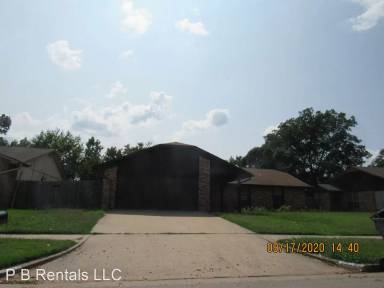 Main picture of 5512 NW Wilfred Dr