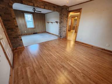Main picture of 3221 Anthony Hwy