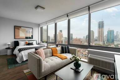 Main picture of 251 Grand St