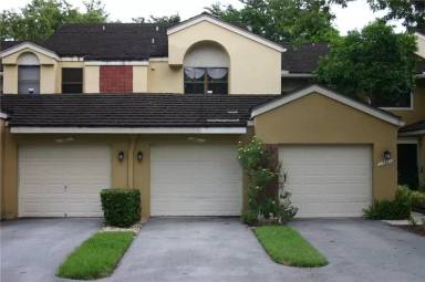 Main picture of 153 NW 98th Ter