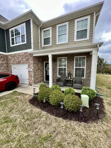 Main picture of 421 Waterfowl Way