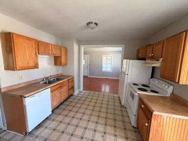 Main picture of 2000 N Glenwood Ave