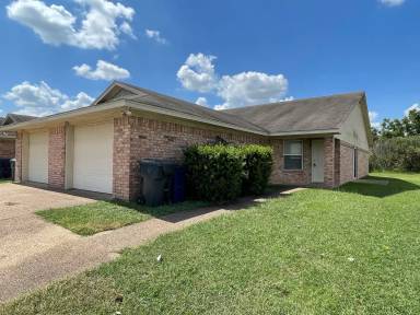 Main picture of 1609 Breezy Dr