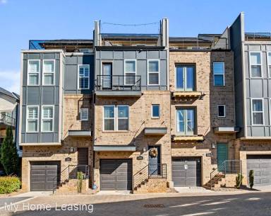 Main picture of 2863 Grand Union Way