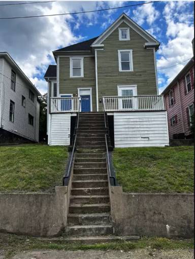 Main picture of 421 Church Ave SE