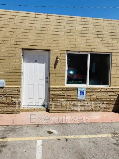 Main picture of PM320 - 2411 South 6th Avenue - 13