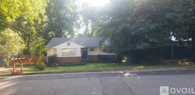 Main picture of 168 Habersham Dr