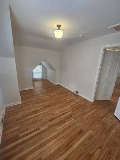 Main picture of 108 N Wallace Blvd